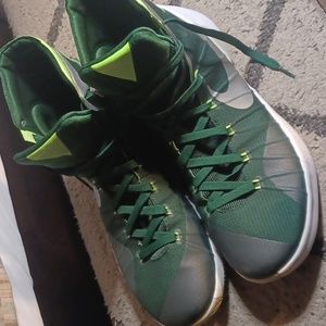 Hyperdunk by Nike size 13